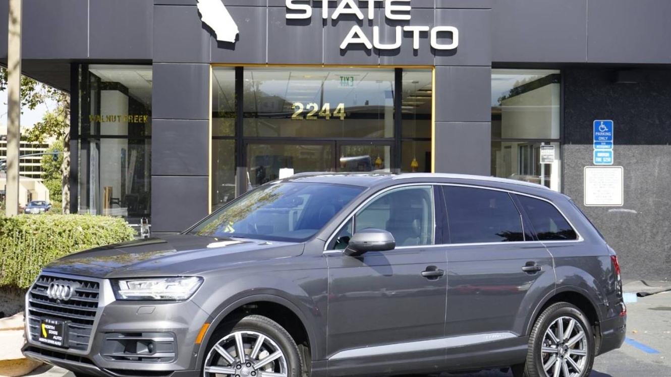 AUDI Q7 2019 WA1LAAF79KD022279 image