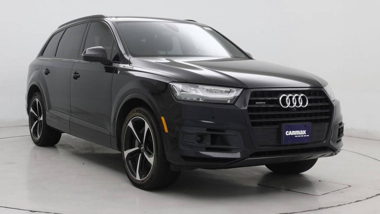 AUDI Q7 2019 WA1VAAF79KD023439 image