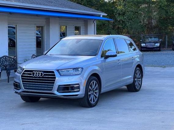 AUDI Q7 2019 WA1VAAF79KD037860 image
