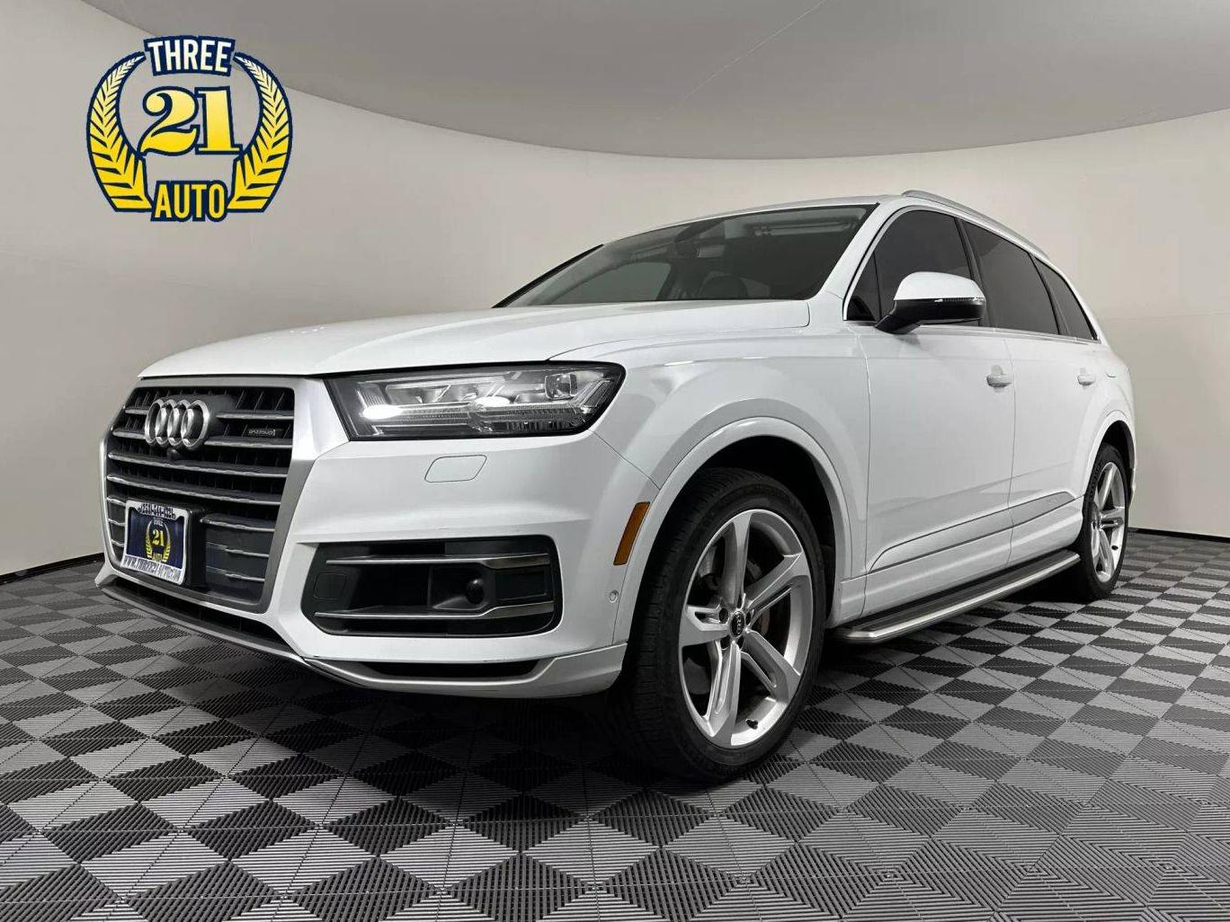 AUDI Q7 2019 WA1VAAF75KD007903 image