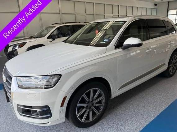 AUDI Q7 2019 WA1LAAF75KD031254 image