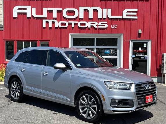 AUDI Q7 2019 WA1LAAF72KD008627 image