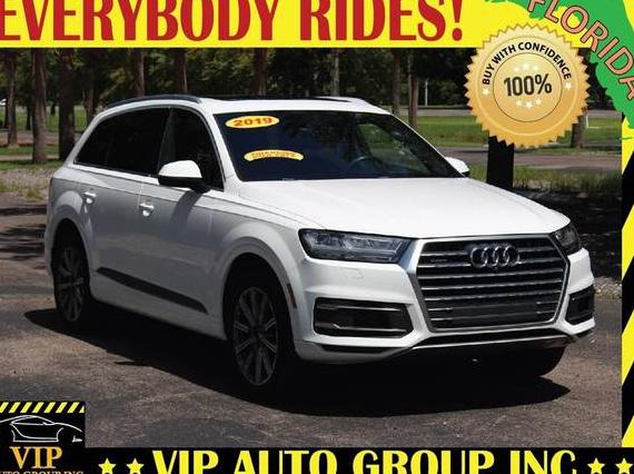 AUDI Q7 2019 WA1LHAF75KD028821 image