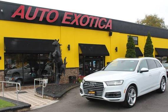 AUDI Q7 2019 WA1VAAF77KD008602 image