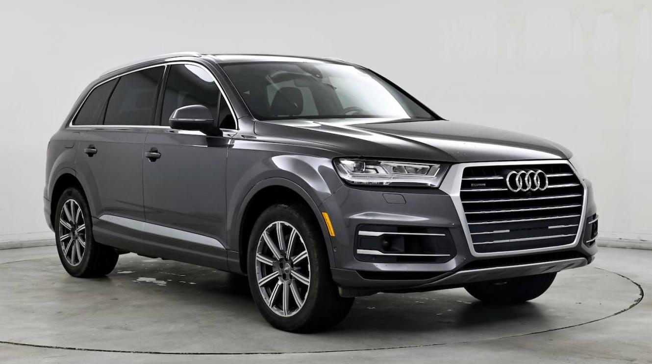 AUDI Q7 2019 WA1LAAF70KD047040 image