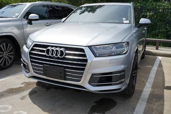 AUDI Q7 2018 WA1VAAF71JD044378 image