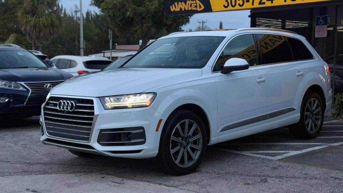 AUDI Q7 2018 WA1LAAF76JD023954 image