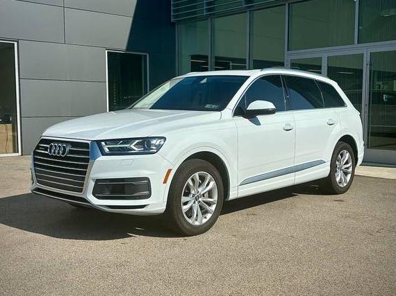 AUDI Q7 2018 WA1LAAF76JD050426 image