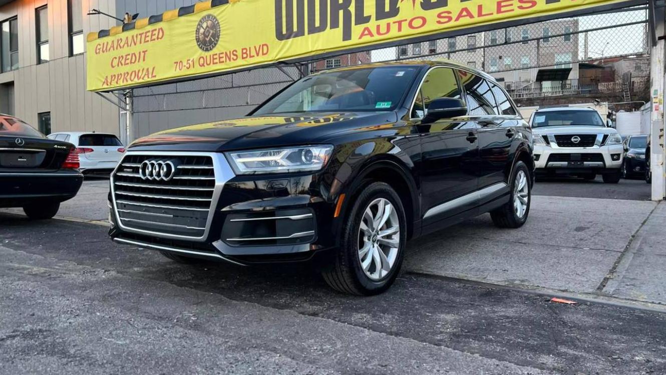 AUDI Q7 2018 WA1AAAF70JD053765 image