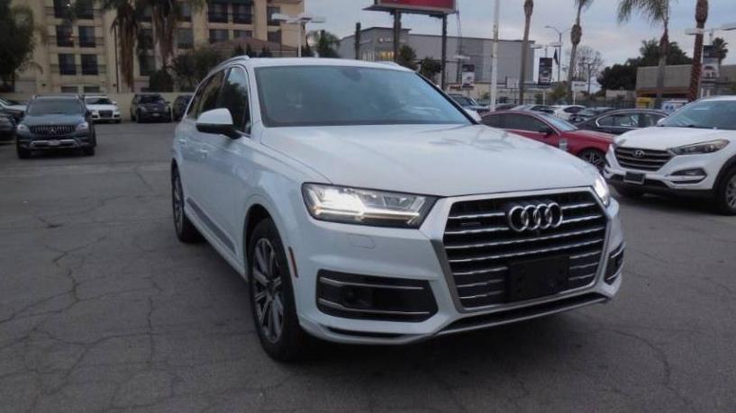 AUDI Q7 2018 WA1VAAF7XJD032780 image