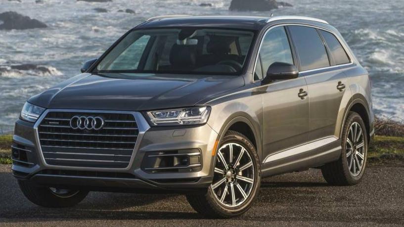 AUDI Q7 2018 WA1VAAF71JD018055 image