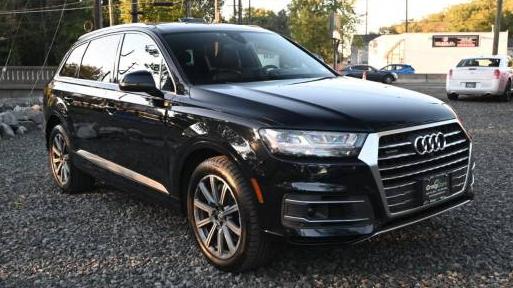 AUDI Q7 2018 WA1LAAF77JD015121 image