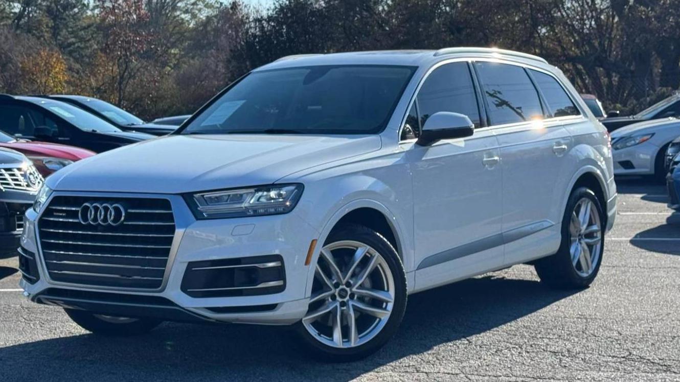 AUDI Q7 2018 WA1VAAF71JD042498 image