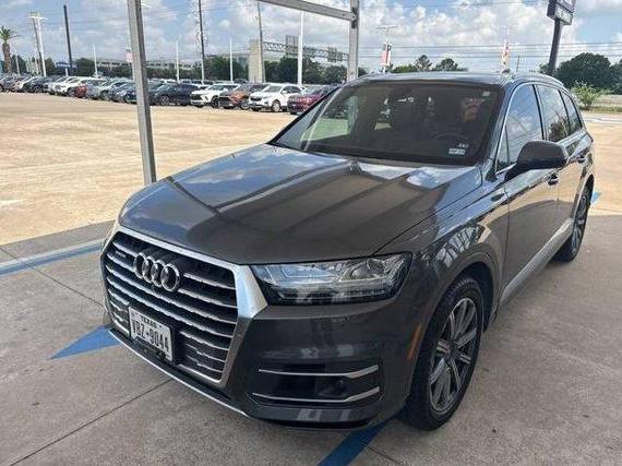 AUDI Q7 2018 WA1LAAF70JD054262 image