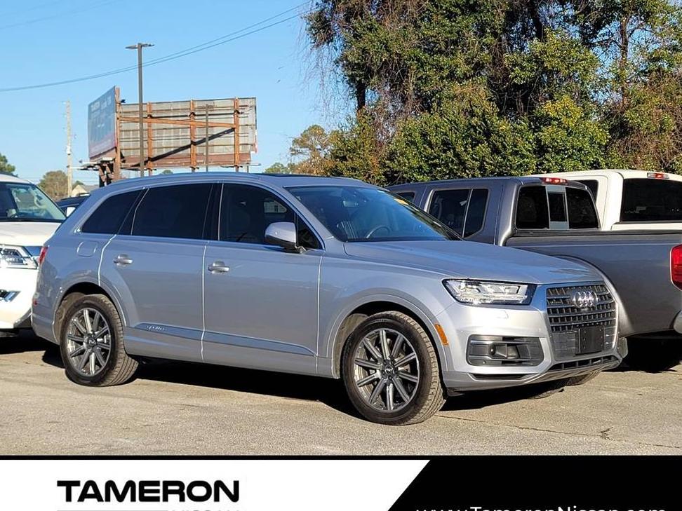 AUDI Q7 2018 WA1VAAF79JD039302 image