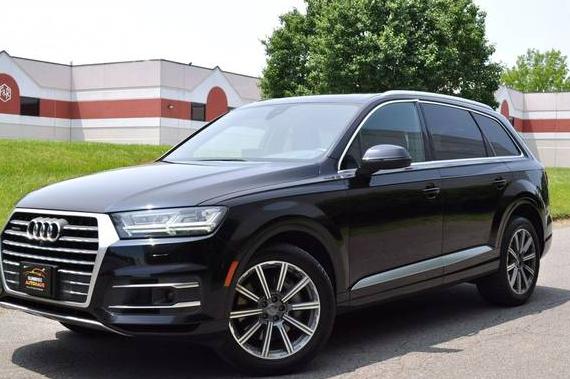 AUDI Q7 2018 WA1LAAF75JD042253 image