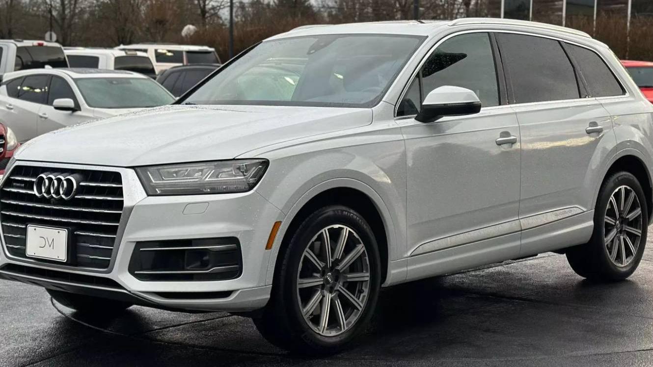 AUDI Q7 2018 WA1LAAF72JD020890 image