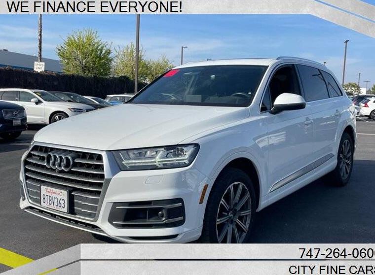 AUDI Q7 2018 WA1LAAF76JD000853 image