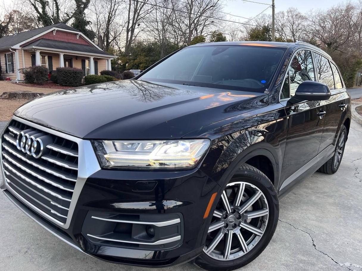 AUDI Q7 2018 WA1VAAF71JD011333 image