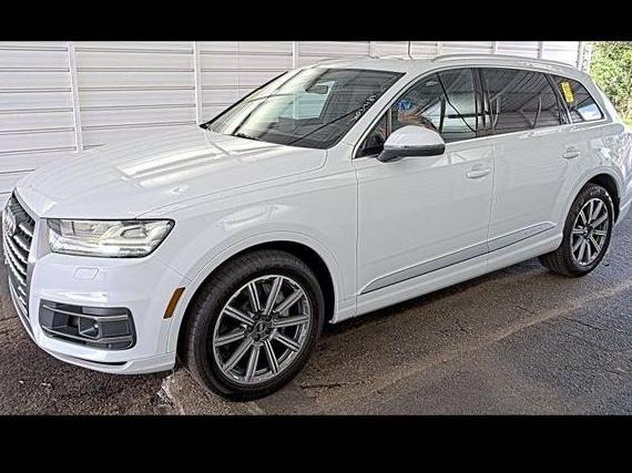 AUDI Q7 2018 WA1VAAF71JD050472 image