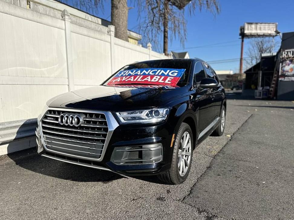 AUDI Q7 2018 WA1LHAF7XJD045595 image