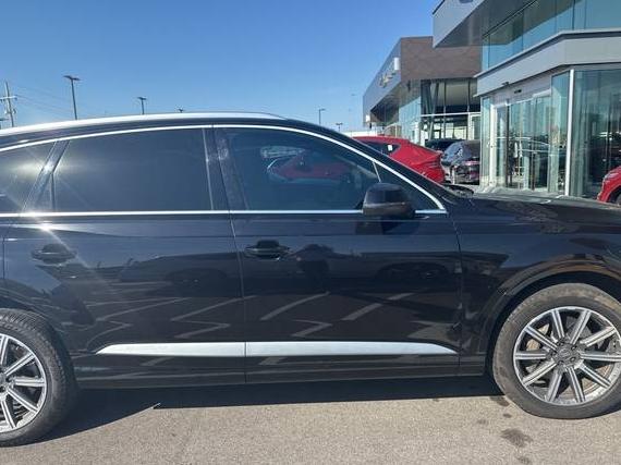 AUDI Q7 2018 WA1VAAF75JD020567 image