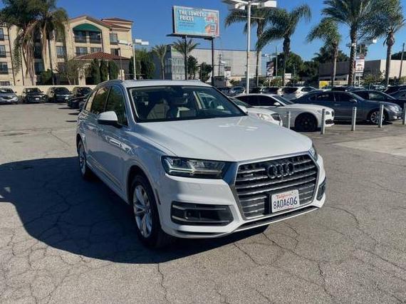 AUDI Q7 2018 WA1LHAF79JD010093 image
