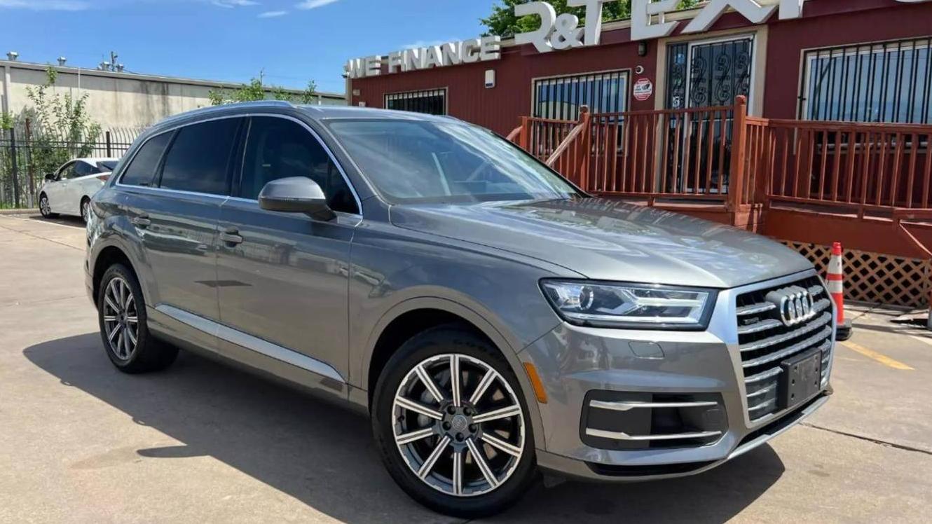 AUDI Q7 2018 WA1LAAF78JD013362 image