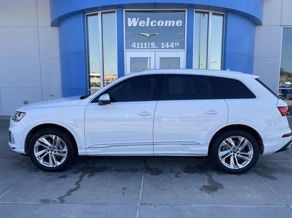 AUDI Q7 2021 WA1LXAF70MD013200 image