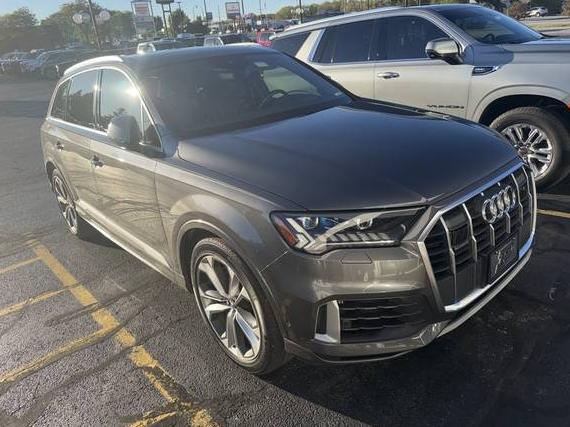 AUDI Q7 2021 WA1VXAF73MD033062 image