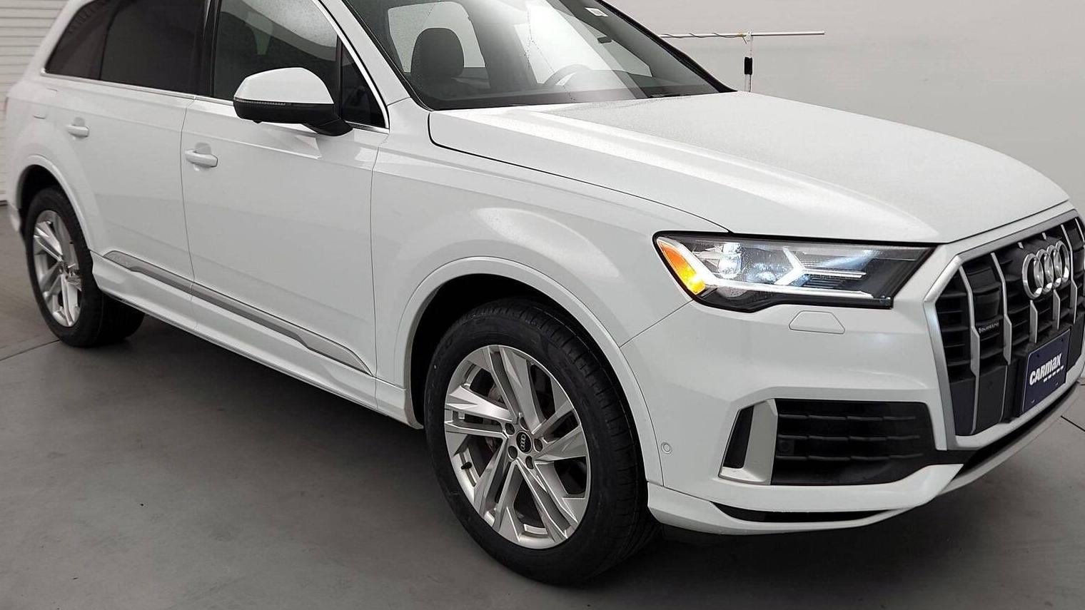 AUDI Q7 2021 WA1LXAF70MD037710 image