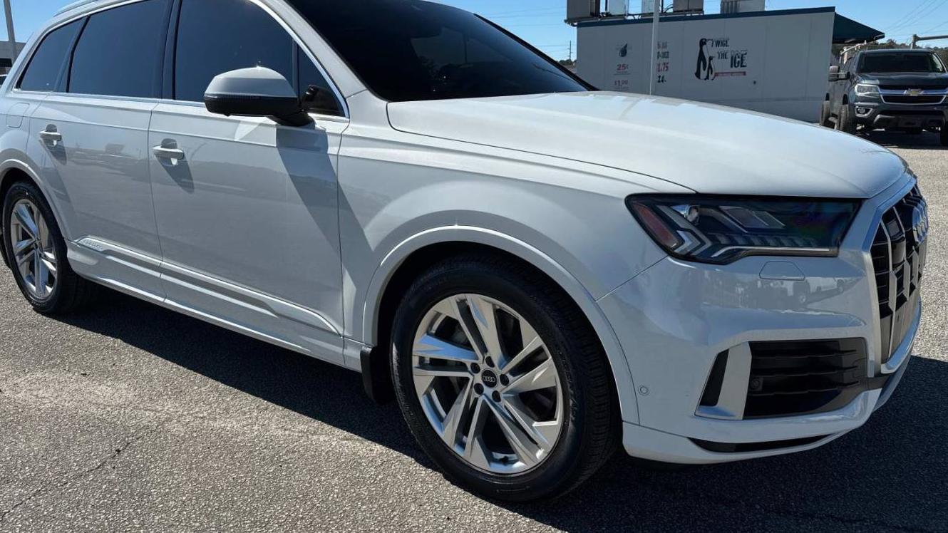 AUDI Q7 2021 WA1VXAF78MD016001 image