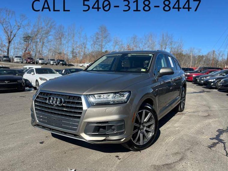 AUDI Q7 2017 WA1VAAF71HD023623 image