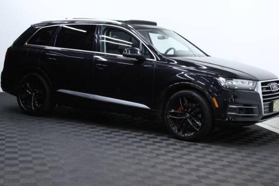 AUDI Q7 2017 WA1VABF72HD007968 image AUDI Q7 2017 WA1VABF72HD007968 image