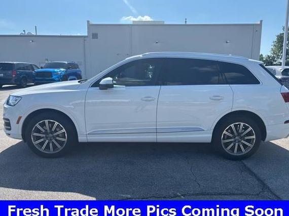 AUDI Q7 2017 WA1LHAF7XHD052105 image