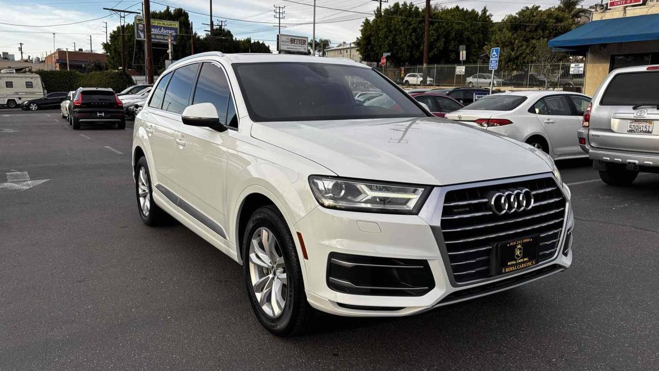 AUDI Q7 2017 WA1LAAF73HD021797 image