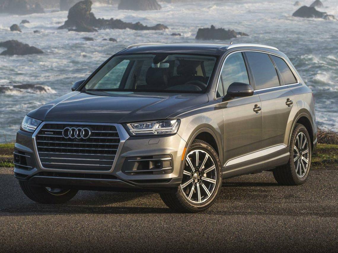 AUDI Q7 2017 WA1LAAF70HD040310 image