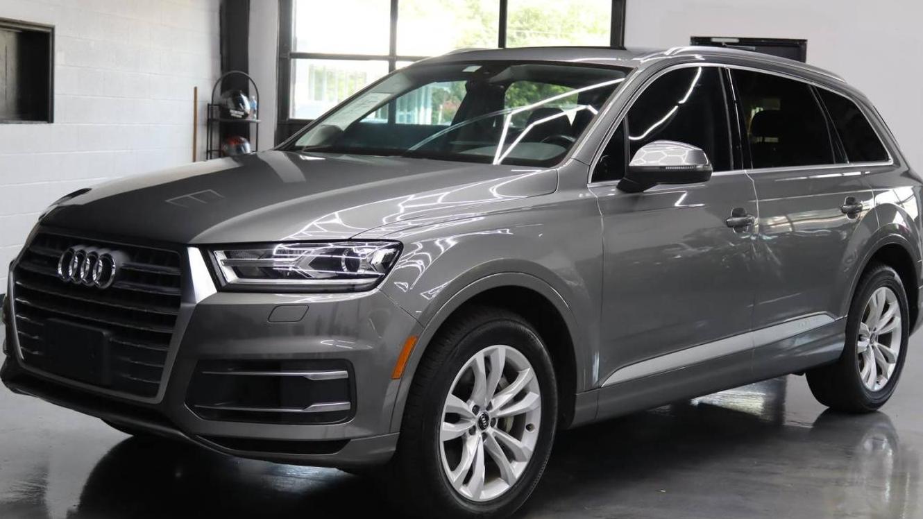 AUDI Q7 2017 WA1LAAF72HD019913 image