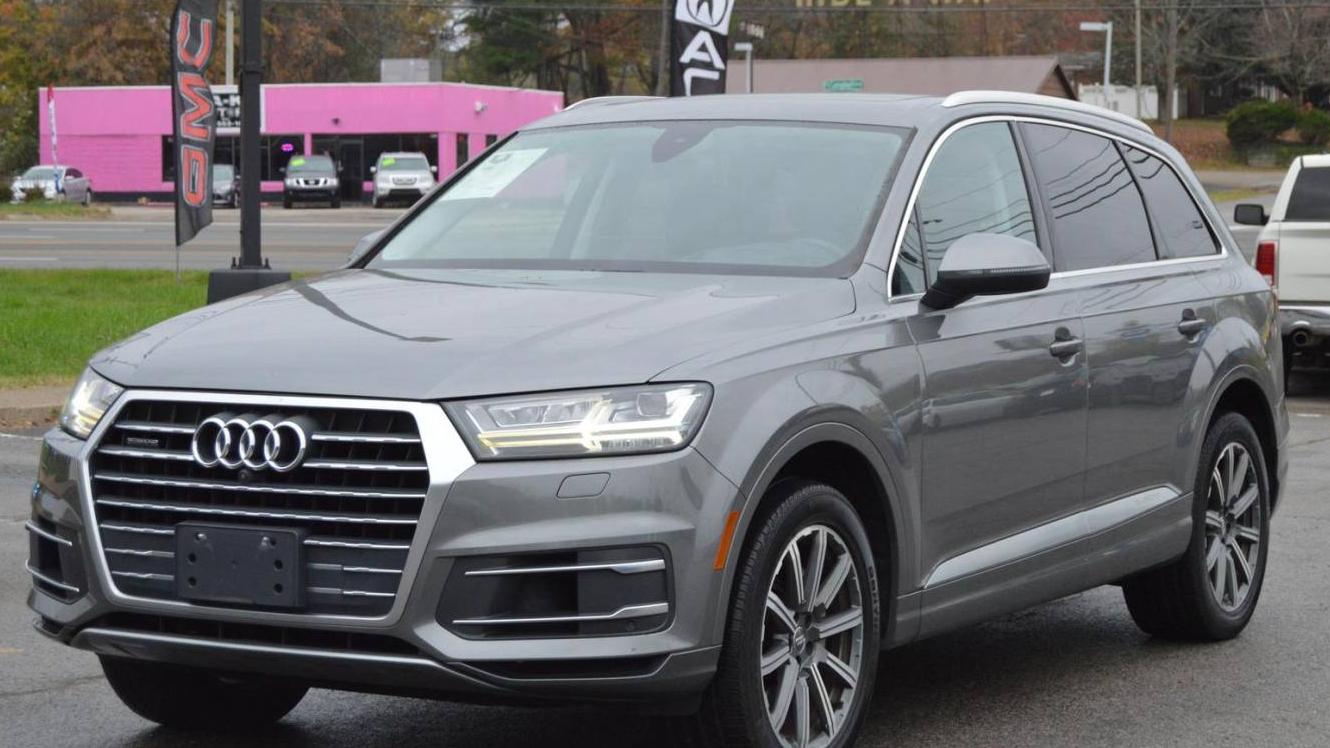 AUDI Q7 2017 WA1VAAF78HD026597 image