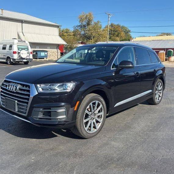 AUDI Q7 2017 WA1LAAF77HD002895 image AUDI Q7 2017 WA1LAAF77HD002895 image