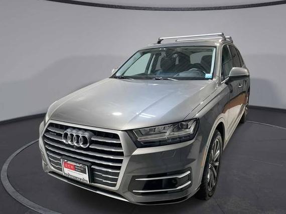 AUDI Q7 2017 WA1VAAF71HD030698 image