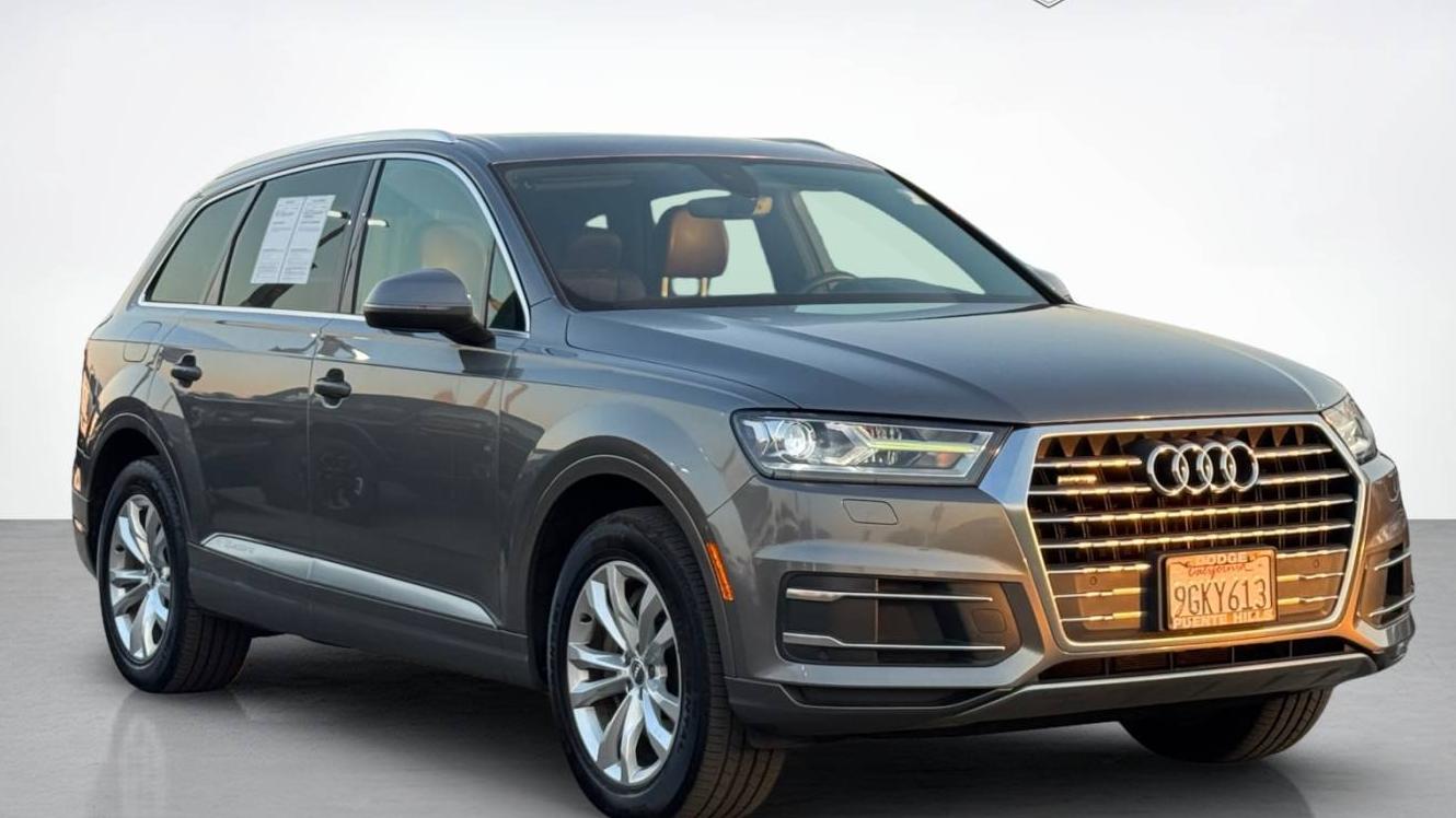 AUDI Q7 2017 WA1LHAF71HD047410 image