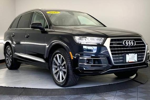 AUDI Q7 2017 WA1VAAF76HD059212 image