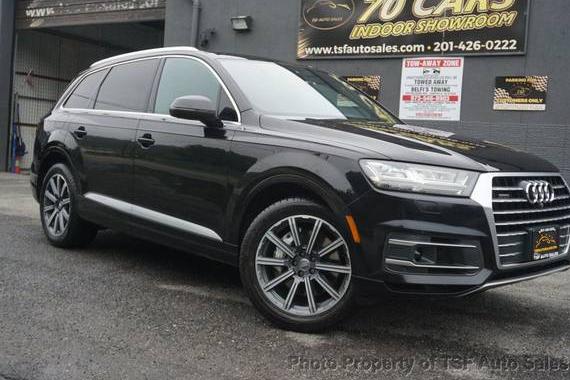 AUDI Q7 2017 WA1LAAF78HD005529 image