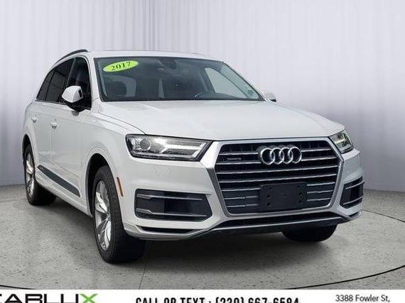 AUDI Q7 2017 WA1LAAF78HD033170 image AUDI Q7 2017 WA1LAAF78HD033170 image