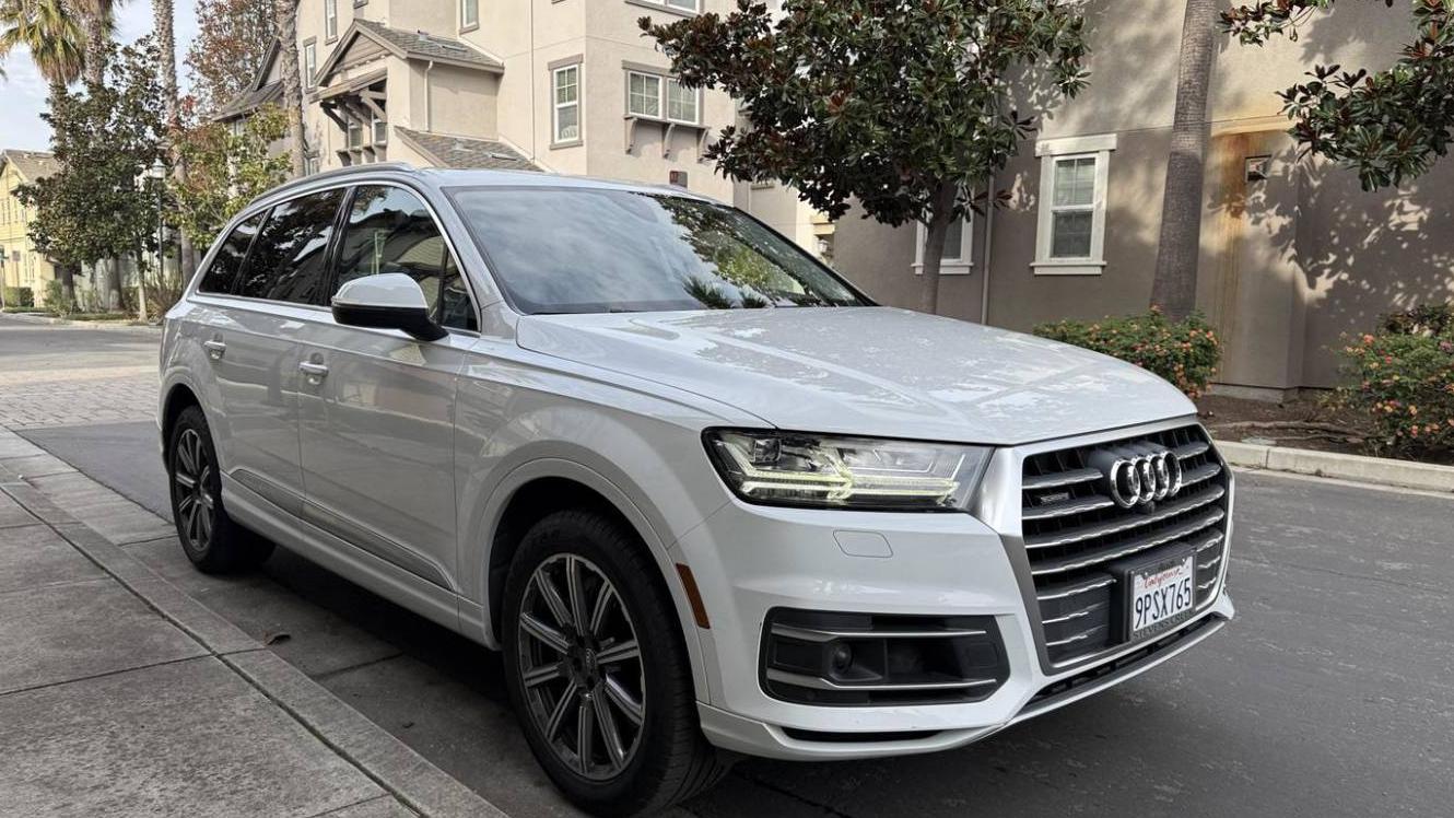 AUDI Q7 2017 WA1LAAF71HD035875 image AUDI Q7 2017 WA1LAAF71HD035875 image