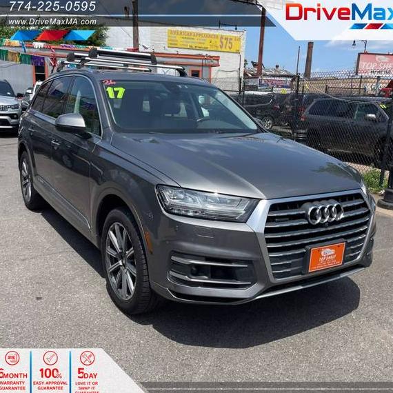 AUDI Q7 2017 WA1LAAF73HD058560 image