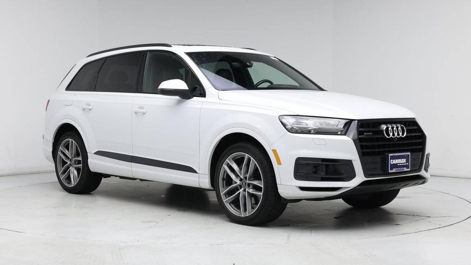 AUDI Q7 2017 WA1VAAF7XHD057172 image