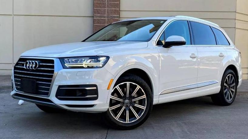 AUDI Q7 2017 WA1VAAF72HD026661 image AUDI Q7 2017 WA1VAAF72HD026661 image