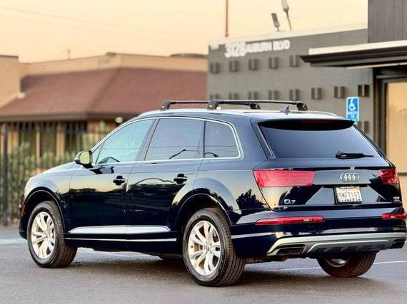 AUDI Q7 2017 WA1AAAF71HD032837 image